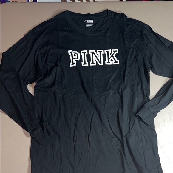 PINK Victoria's Secret women’s medium Black Long Sleeve shirt - Picture 1 of 3